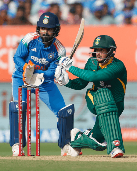 क्विंटन डी कॉक का शतक, दक्षिण अफ्रीका ने भारत को दिया 271 रन का लक्ष्य