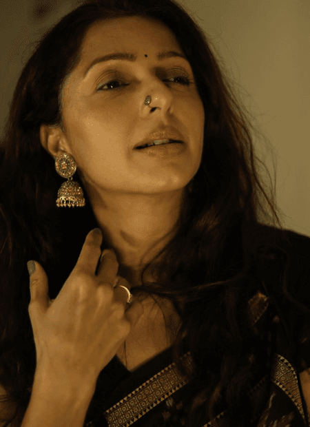 अभिनेत्री भूमिका चावला ने साड़ी में शेयर की खूबसूरत तस्वीरें, जताया आभार
