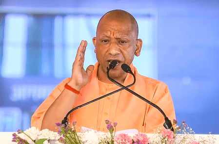 उत्तर प्रदेश: सीएम योगी के हस्तक्षेप से 1076 हेल्पलाइन कर्मचारियों को राहत, वेतन वृद्धि पर सहमति