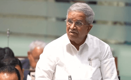 गुजरात सरकार ने पेश किया अब तक का सबसे बड़ा बजट, 4.08 लाख करोड़ रुपए के प्रस्तावों की घोषणा