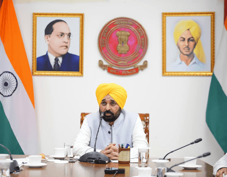 पंजाब में बाढ़ प्रभावितों के लिए मान सरकार ने बड़ी घोषणाएं कीं, अरविंद केजरीवाल ने सराहा