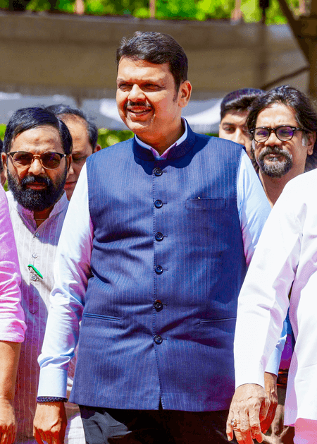 महाराष्ट्र : अवैध बांग्लादेशी घुसपैठ पर सख्ती, 2025 में 2376 नागरिक डिपोर्ट