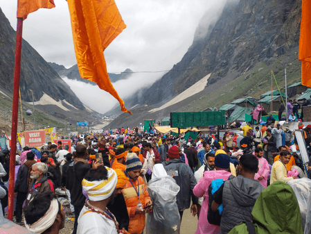 अमरनाथ यात्रा : 3.77 लाख श्रद्धालुओं ने किए बाबा बर्फानी के दर्शन