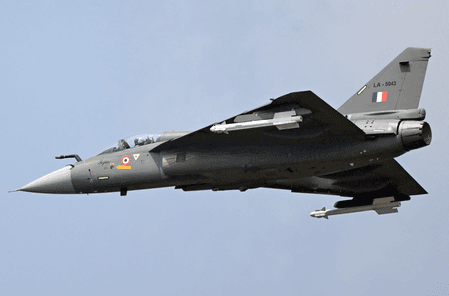 केंद्रीय बजट 2026-27: रक्षा बजट में 15 प्रतिशत की बढ़ोतरी, 7.8 लाख करोड़ रुपए का आवंटन