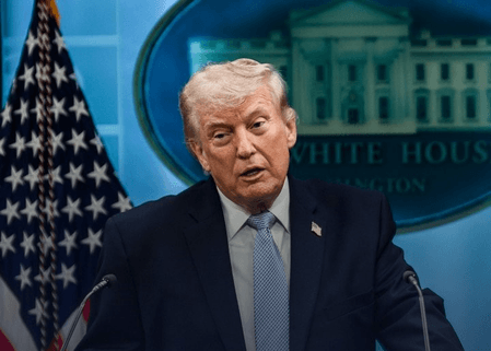 ट्रंप की धमकी : ईरान सहयोग करे या न करे, होर्मुज स्ट्रेट खुलेगा