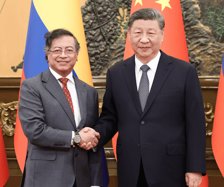 कोलंबिया के राष्ट्रपति से मिले शी चिनफिंग