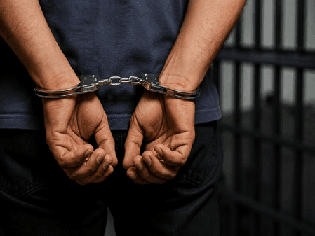 मुंबई पुलिस ने किया ऑनलाइन क्रिकेट सट्टेबाजी का भंडाफोड़, 3 गिरफ्तार