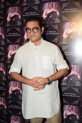 लोखंडवाला दुर्गोत्सव : सिंगर अभिजीत भट्टाचार्य ने बताई 30 साल पहले क्यों की थी इसकी शुरुआत