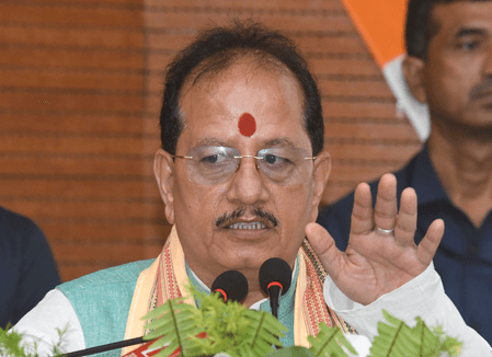 दो वोटर कार्ड मामले में पटना जिला प्रशासन ने बिहार के डिप्टी सीएम को पत्र जारी कर मांगा जवाब