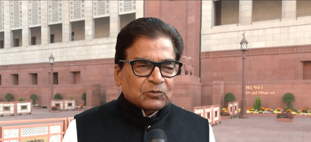 एसआईआर प्रक्रिया को लेकर चुनाव आयोग खुद भ्रमित: सपा सांसद रामगोपाल यादव