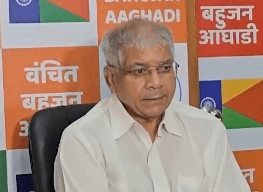 हिंदी विरोध : उद्धव और राज ठाकरे के साथ रैली निकालने का प्रकाश अंबेडकर ने किया समर्थन