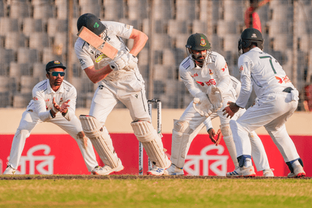 बांग्लादेश के खिलाफ दूसरे टेस्ट में आयरलैंड पर बड़ी हार का खतरा