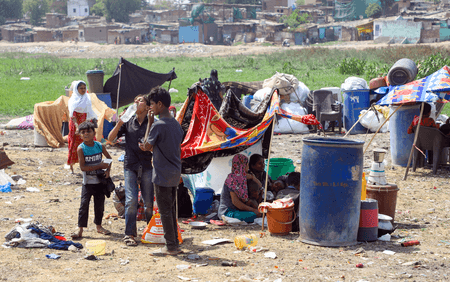 गुजरात : चंडोला में अवैध अतिमक्रमण के खिलाफ दूसरे दिन भी बुलडोजर कार्रवाई जारी