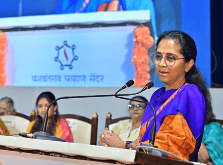 भाषा विवाद: 'ठाकरे ब्रदर्स' के मार्च को मिला शरद पवार का समर्थन, सुप्रिया सुले बोलीं- पूरी ताकत से हिस्सा लेंगे