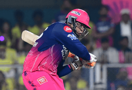 आईपीएल 2026: वैभव सूर्यवंशी ने 15 गेंदों पर ठोका अर्धशतक, आरआर ने सीएसके को 8 विकेट से हराया