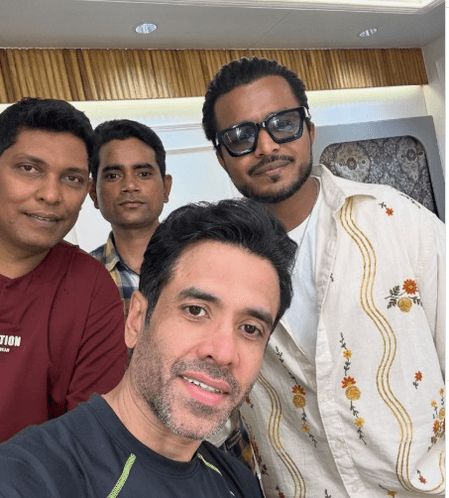 तुषार कपूर ने पूरा किया 'गोलमाल 5' का अहम शेड्यूल, लिखा-पिक्चर अभी बाकी है
