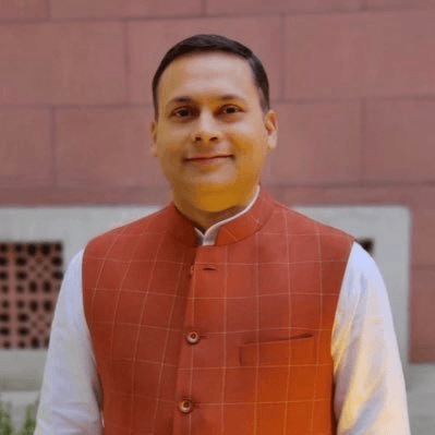 'दुनिया के मुकाबले भारत में सबसे कम बढ़े तेल के दाम', भाजपा बोली- 'राजनीतिकरण करने पर कांग्रेस को आनी चाहिए शर्म'