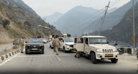 हिमाचल प्रदेश : नए साल पर पर्यटकों का जमावड़ा, मंडी पुलिस सुरक्षा में तैनात