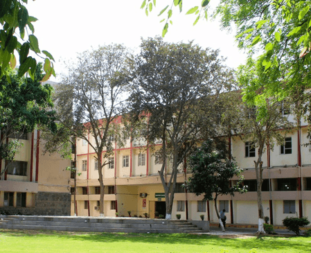 अल फलाह विश्वविद्यालय से जुड़े ठिकानों पर ईडी की छापेमारी