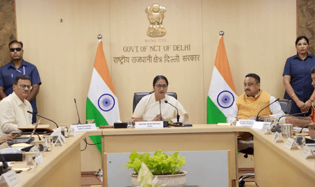 दिल्ली की मुख्यमंत्री ने चांदनी चौक लोकसभा क्षेत्र में विकास परियोजनाओं की समीक्षा की