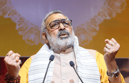 मल्लिकार्जुन खड़गे को करनी चाहिए राहुल गांधी की चिंता : गिरिराज सिंह