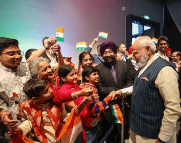 पीएम मोदी ने नीदरलैंड में भारतीय समुदाय के गर्मजोशी भरे स्वागत की झलकियां शेयर की
