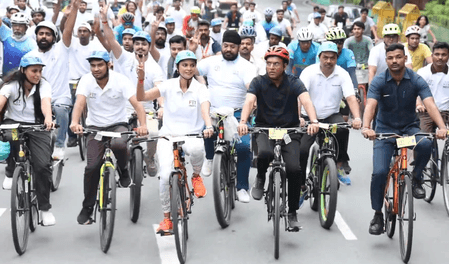 'संडे ऑन साइकिल' की पहली वर्षगांठ, डॉ. मनसुख मांडविया ने साइकिल चलाकर फिट रहने का दिया संदेश