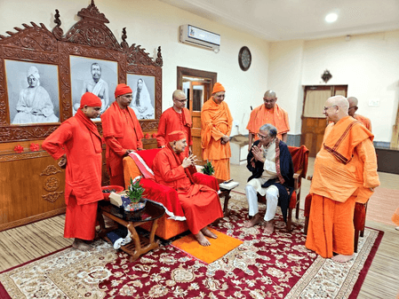 बेलूर मठ पहुंचे सीईसी ज्ञानेश, कहा- बिना किसी दबाव या हिंसा के आयोग चुनाव कराने को प्रतिबद्ध