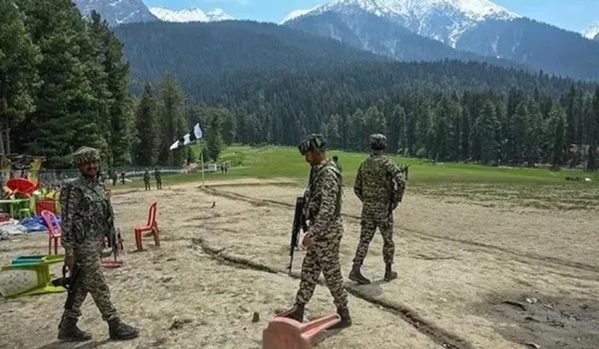 satellite phones in Kashmi