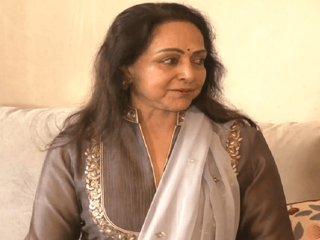 'जब तक है जान' गाने में नंगे पांव धूप में नाची थीं हेमा मालिनी, मां ने किया था इनकार