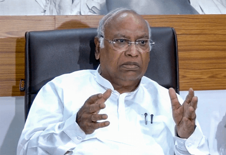 बाबू जगजीवन राम की 39वीं पुण्यतिथि: कांग्रेस अध्यक्ष मल्लिकार्जुन खड़गे ने किया नमन, बताया सामाजिक न्याय का प्रतीक