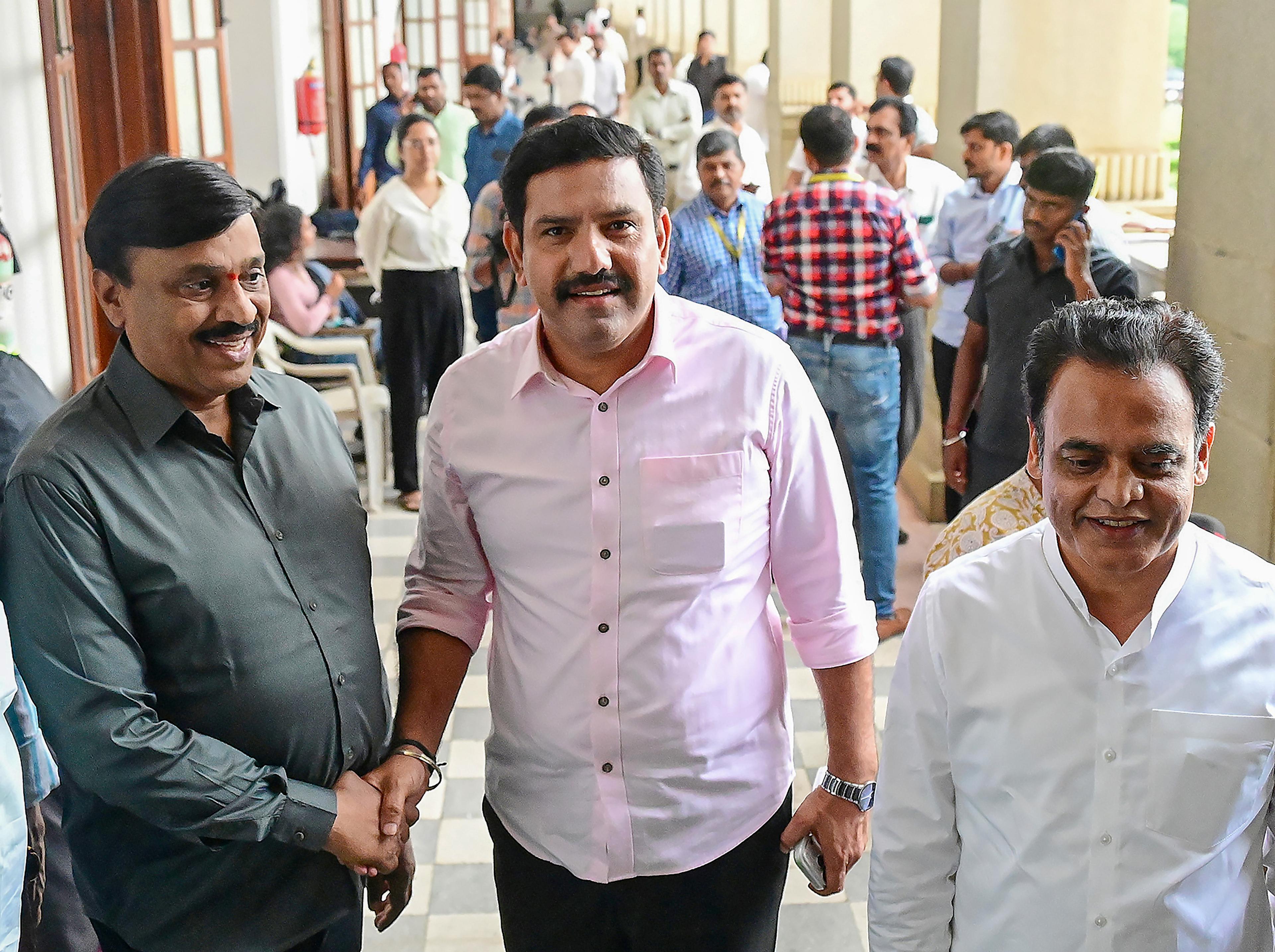 कर्नाटक : भाजपा अध्यक्ष विजयेंद्र को हटाने की कथित योजना पर वायरल ऑडियो, सदानंद गौड़ा ने दावों को किया खारिज