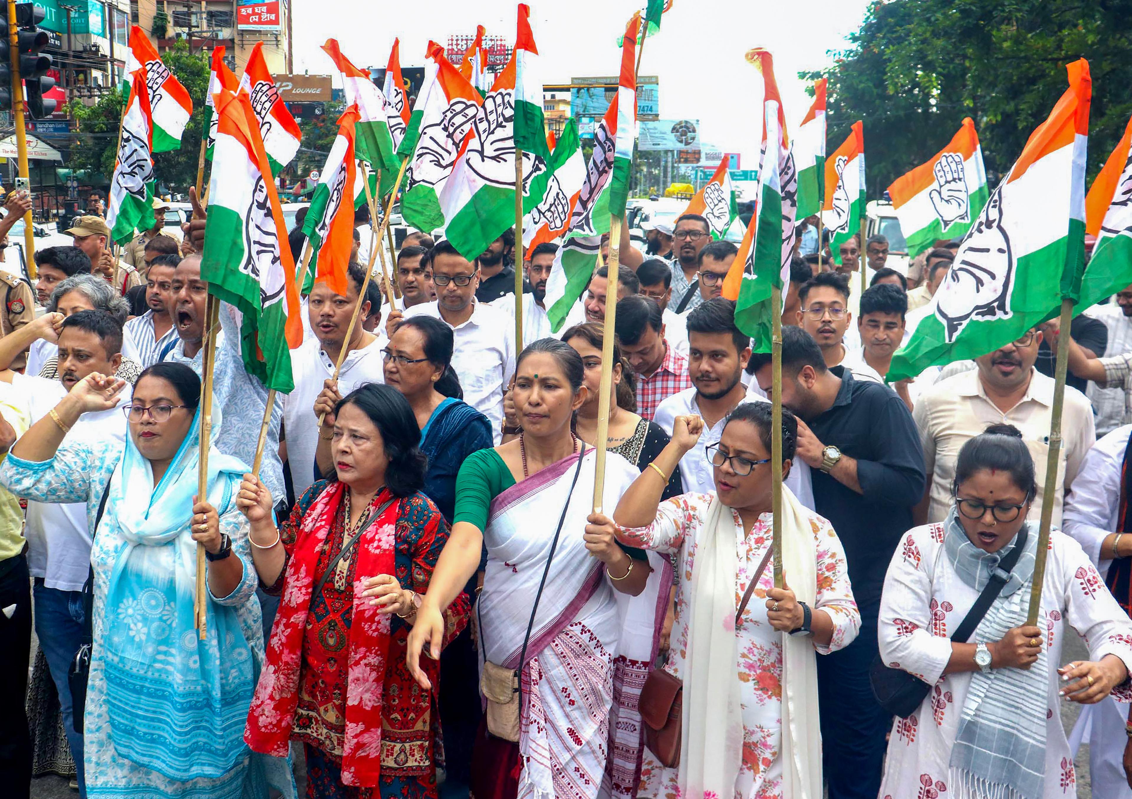 असम कांग्रेस ने नीट विवाद पर शिक्षा मंत्री धर्मेंद्र प्रधान के इस्तीफे की मांग की