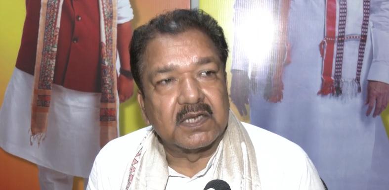 राहुल गांधी के प्रदर्शन पर दिलीप जायसवाल का पलटवार, बोले- 'ये देश भड़कने वाला नहीं है'