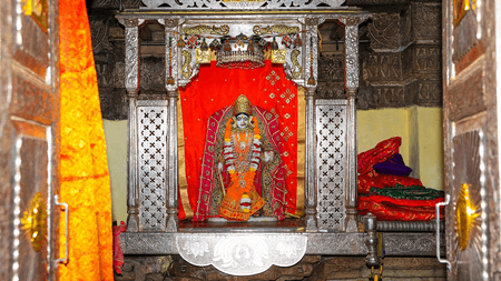 5वीं सदी में बना श्रीकृष्ण की 'प्रिया' का भव्य मंदिर, जहां प्रसाद में चढ़ता है 'जल', दुर्वासा ऋषि के श्राप से जुड़ी है कथा