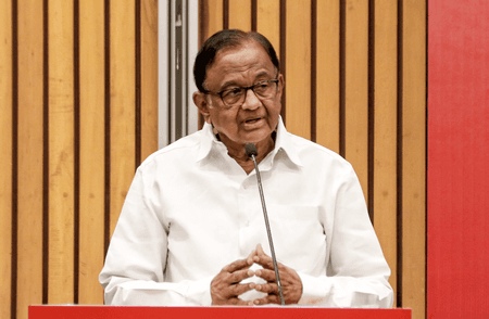 'नितिन नवीन और अतुल लिमये की टिप्पणी को याद रखे जेन-जी', भागवत की छात्रों से मुलाकात पर बोले पी चिदबंरम