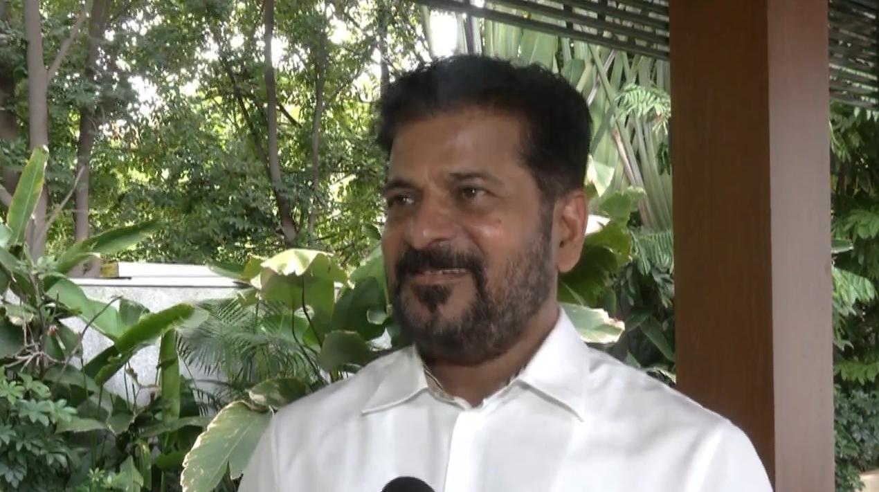 '21 साल में आईएएस तो सांसद-विधायक क्यों नहीं', तेलंगाना सीएम ने उठाई चुनाव लड़ने की उम्र घटाने की मांग