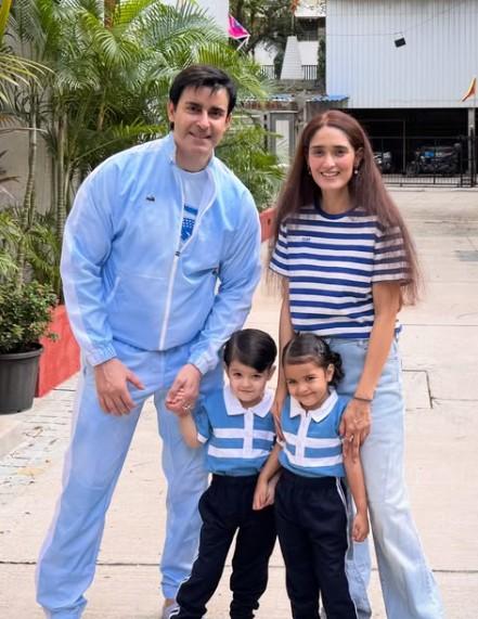 बच्चों के स्कूल जाने पर भावुक हुईं पंखुड़ी रोड़े, रोते हुए बोलीं- 'पता ही नहीं चला बच्चे कब बड़े हो गए'