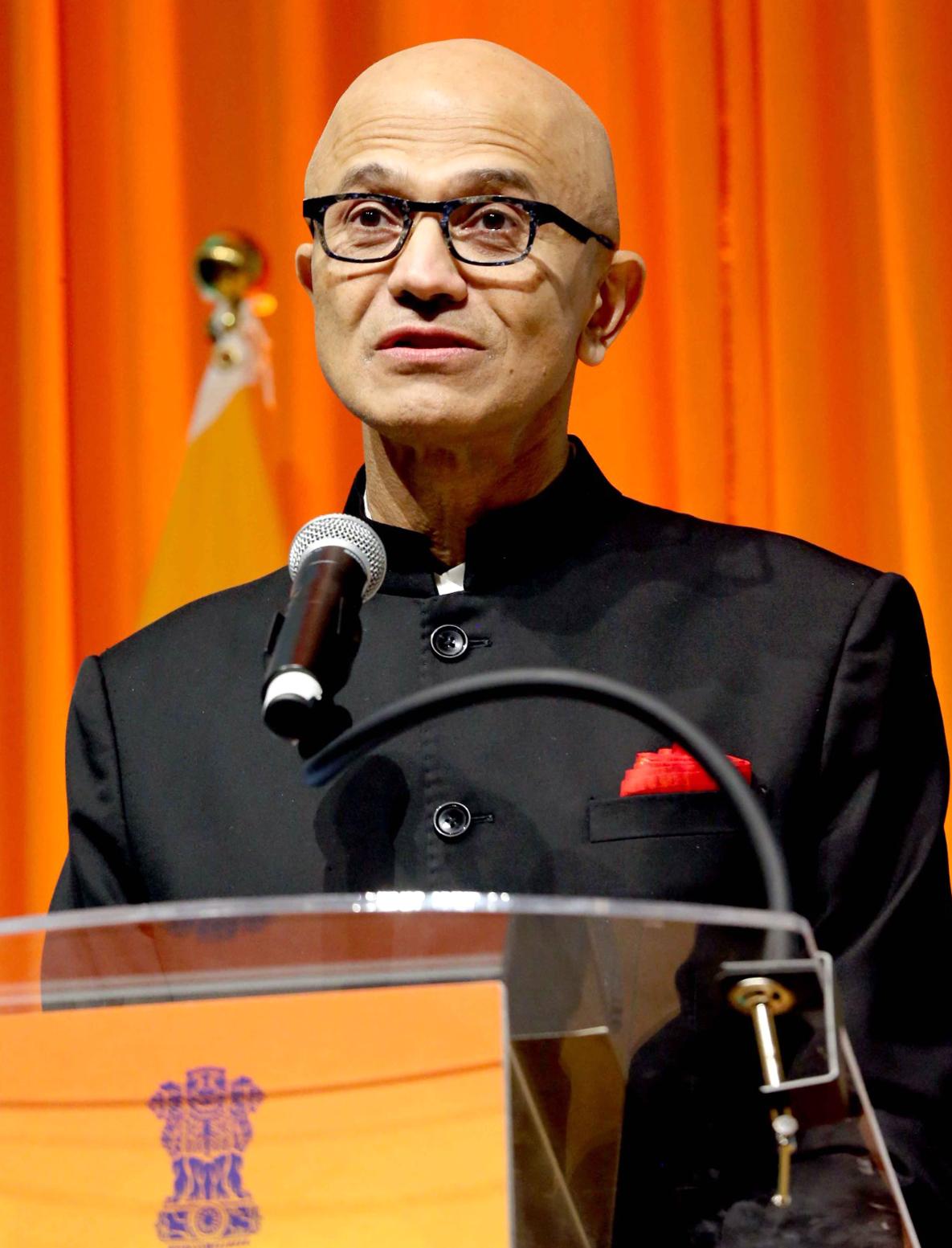 एआई तभी सार्थक है जब वह मानवता की मदद करे और इंसानों के नियंत्रण में रहे: सत्य नडेला