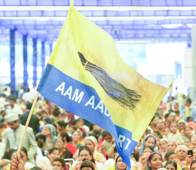 एमसीडी में क्रॉस वोटिंग पर आप की बड़ी कार्रवाई, तीन महिला पार्षद तत्काल प्रभाव से निलंबित