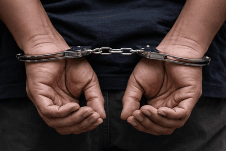 दिल्ली में कैब चालक की 'ब्लाइंड मर्डर' की गुत्थी सुलझी, शाहदरा पुलिस ने नाबालिग समेत 3 को किया गिरफ्तार