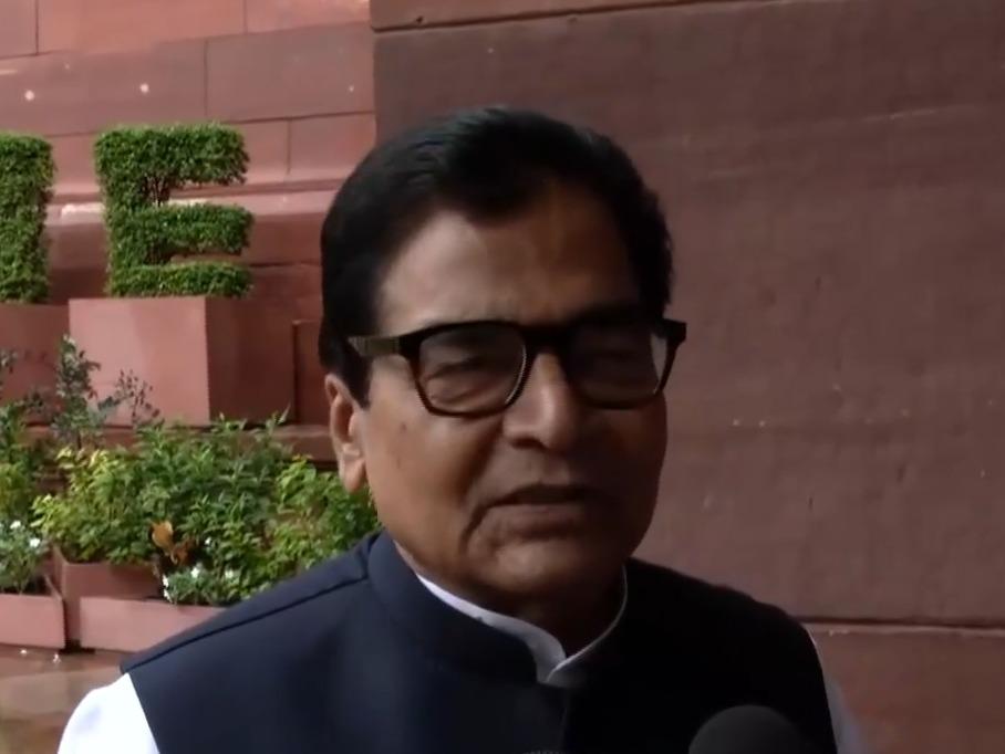 पब्लिक एग्जामिनेशन्स संशोधन विधेयक पर सपा सांसद बोले-सिर्फ कानून से, प्रभावी क्रियान्वयन जरूरी