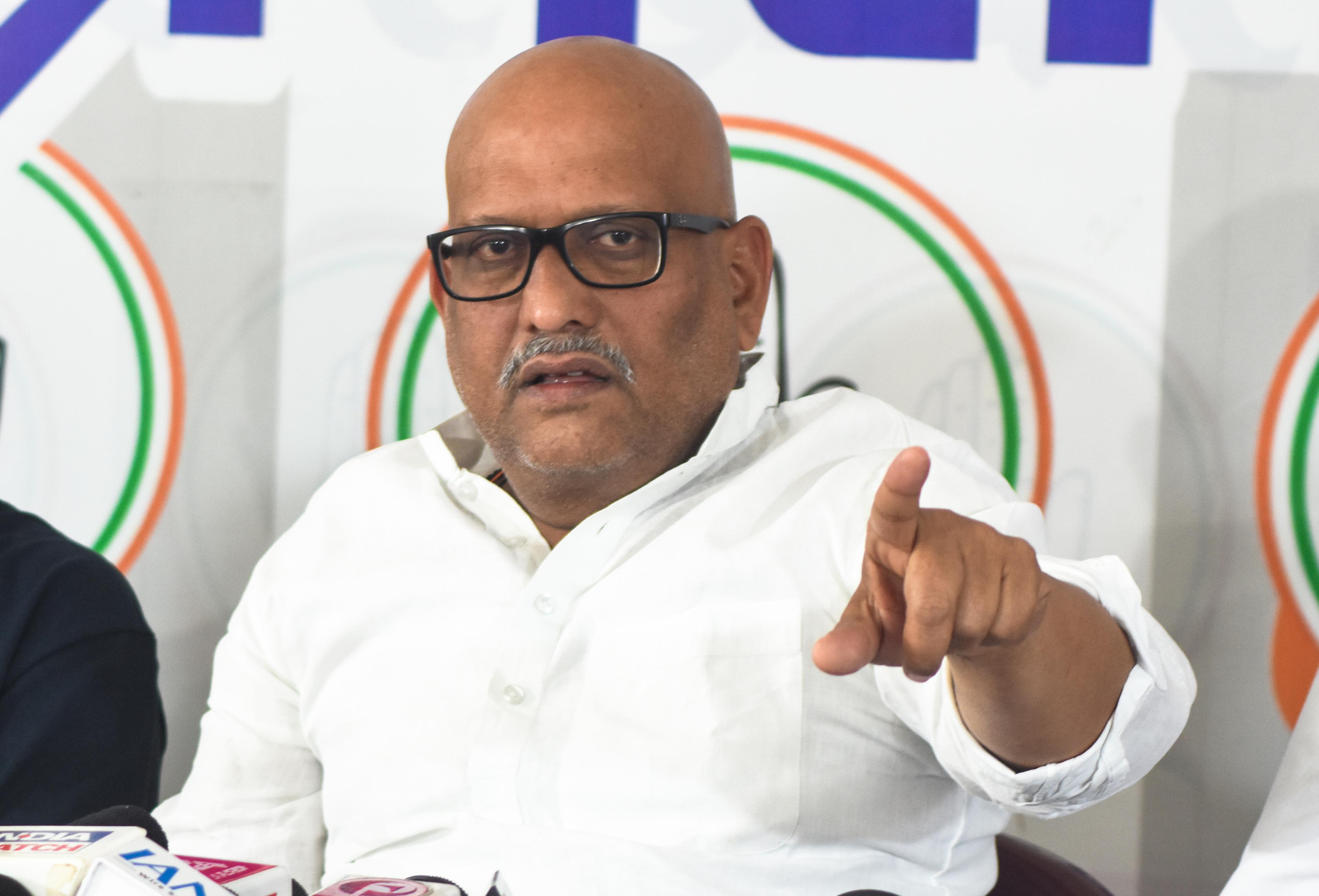 टीजीटी-पीजीटी भर्ती 2026: अजय राय ने सीएम योगी से पुराने नियमों के तहत अभ्यर्थियों को मौका देने की मांग की