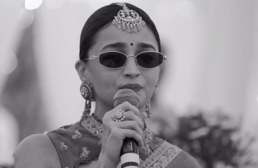छात्रों के समर्थन में उतरीं आलिया भट्ट, कमल हासन बोले-बच्चों को जवाब की जगह मिल रही हैं लाठियां