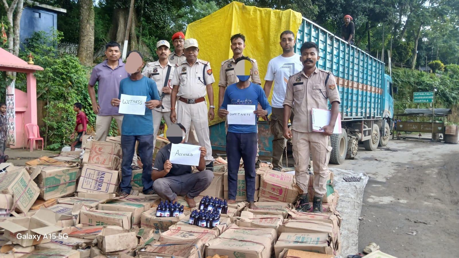 असम में नशे के खिलाफ बड़ी कार्रवाई, 3.18 करोड़ रुपये की प्रतिबंधित कफ सिरप जब्त; दो तस्कर गिरफ्तार