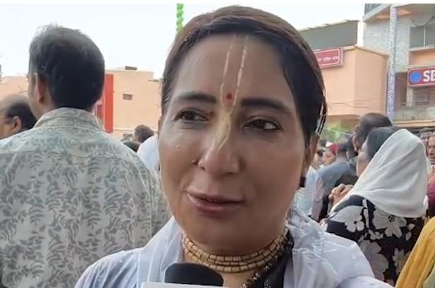 जगन्नाथ रथ यात्रा में उमड़ा श्रद्धालुओं का सैलाब, भगवान के रंग में रंगे भक्त