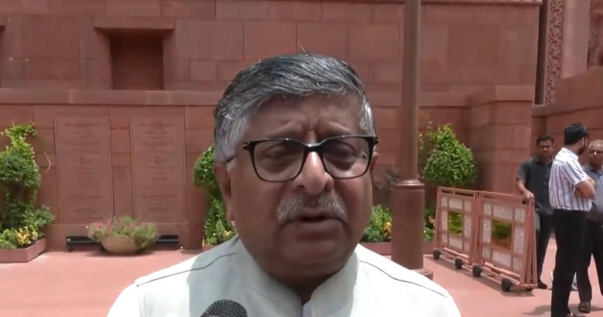 राहुल गांधी पर भाजपा नेताओं ने किया हमला, पप्पू यादव पर साक्षी महाराज ने कहा-सदन में 'कालनेमि' कहा जा रहा था