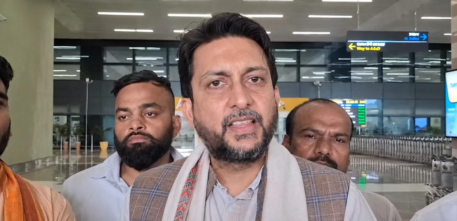 राहुल गांधी ने छात्रों के आंदोलन को 'हाइजैक' किया, युवा राजनीतिक औजार न बनें: ऋतुराज सिन्हा