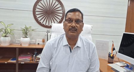बिहार: गोपालगंज के खनन निरीक्षक पुलिस हिरासत से फरार, अवैध बालू खनन में संलिप्तता का आरोप