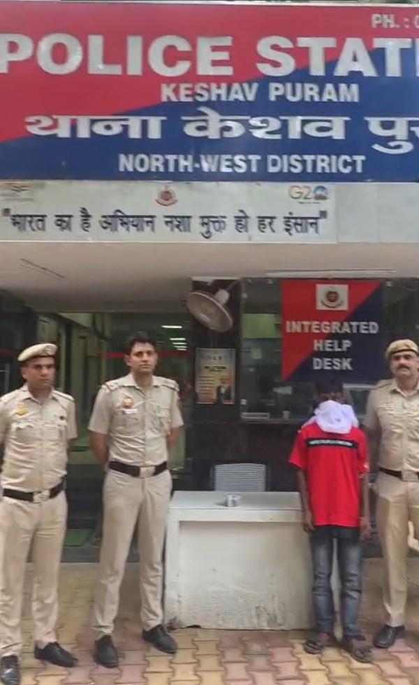 बेटी की सर्जरी के लिए जोड़ी पूंजी हुई घर से चोरी, 6 घंटे में रकम बरामद कर दिल्ली पुलिस ने लौटाई परिवार की उम्मीद